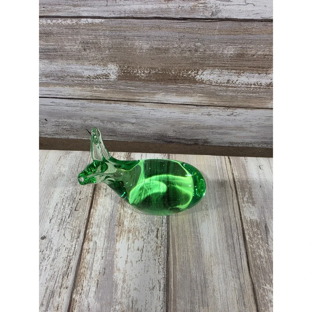 Vintage Green Art Glass Whale Figurine Hand Blown‎ Nautical Paperweight Decor